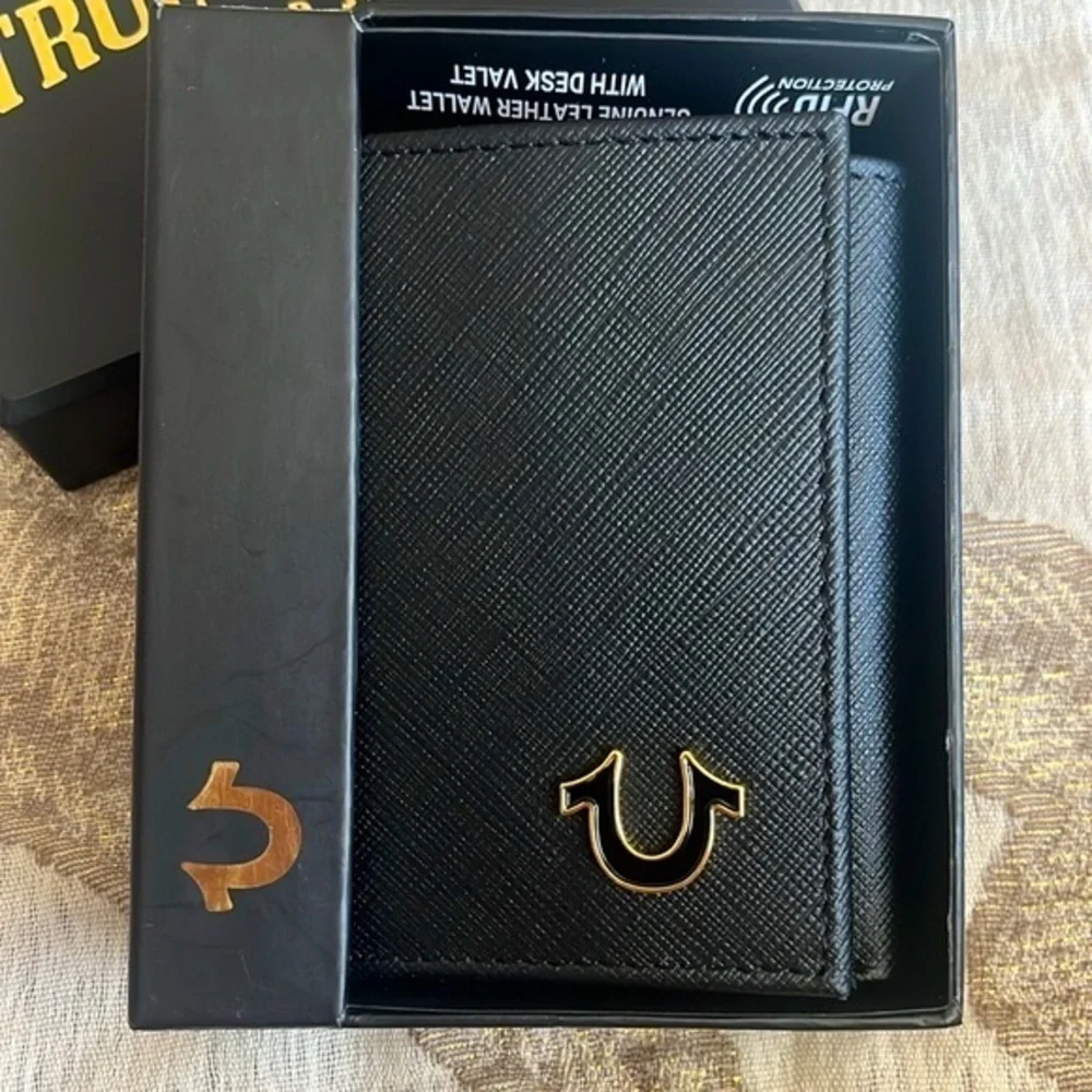 Brand New True Religion Genuine Leather Black/Gold Trifold Pria Wallet RFID